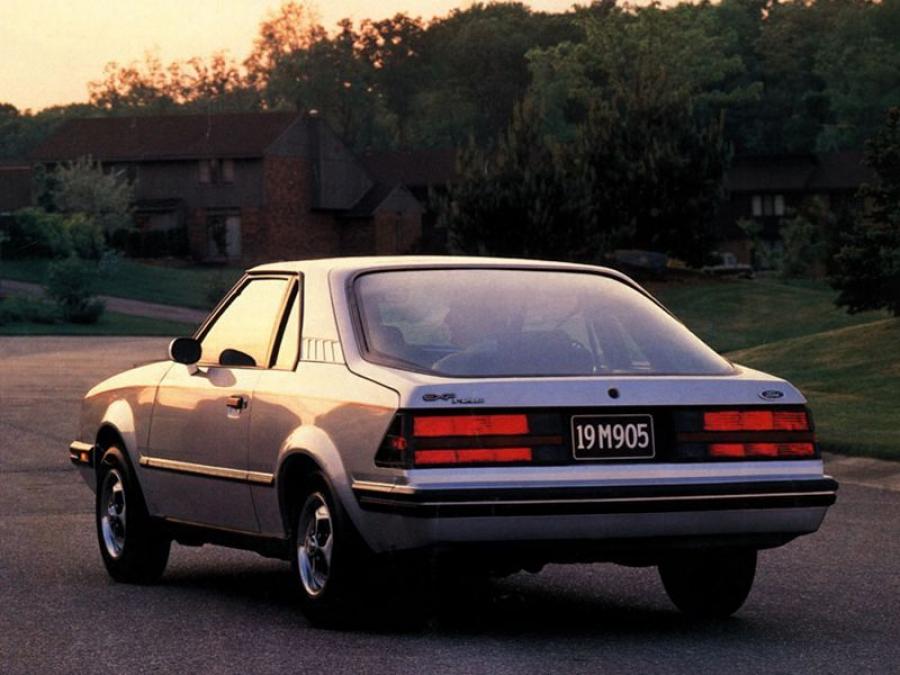  Ford EXP 1982 года  (фото 4 из 9)